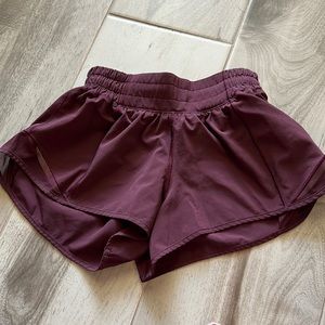 Lululemon hotty hot burgundy